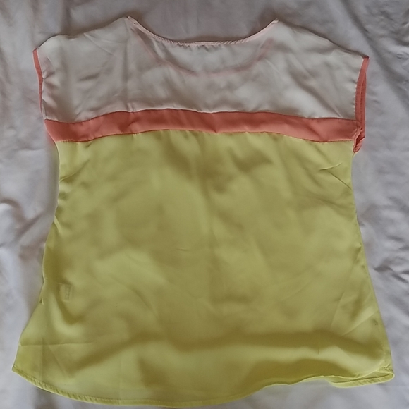 Top - Picture 3 of 3